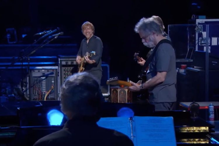 Trey Anastasio Leads Grateful Dead Members Through ‘Touch Of Grey’ In 2015: Pro-Shot Video