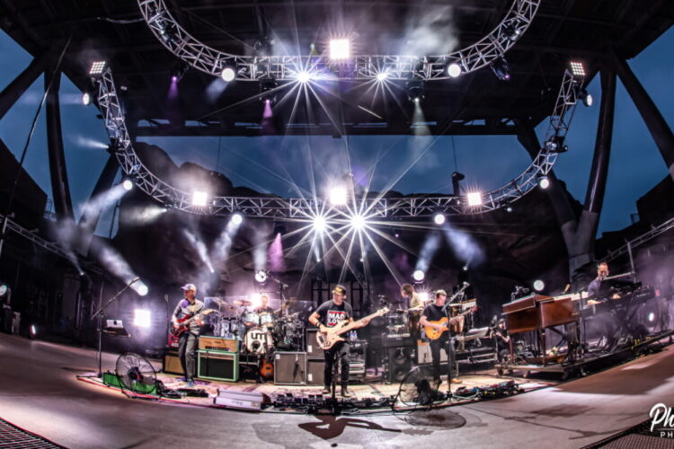 Umphrey’s McGee Debuts Talking Heads Cover At Red Rocks