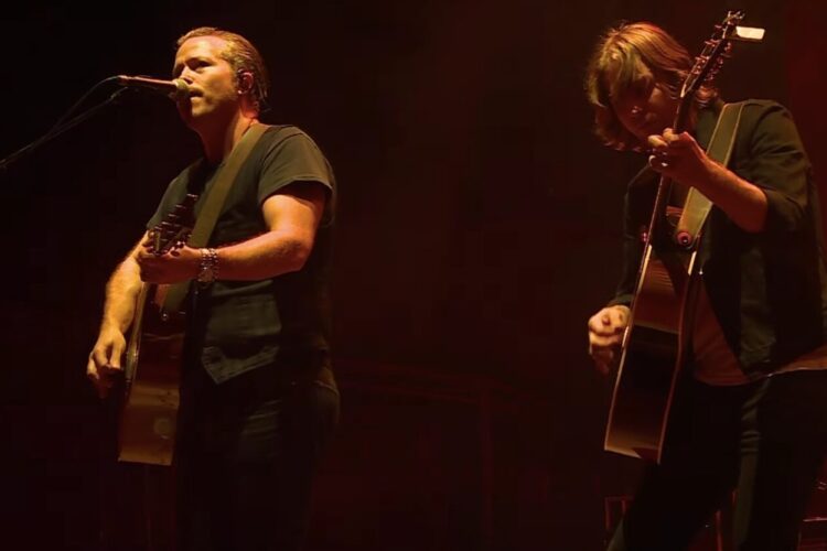 Watch Jason Isbell & Sadler Vaden Perform ‘Tour Of Duty’ At Red Rocks: Pro-Shot Video